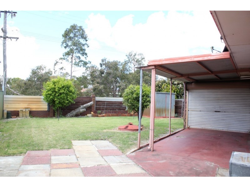 1 Cromer Place, Lynwood WA 6147