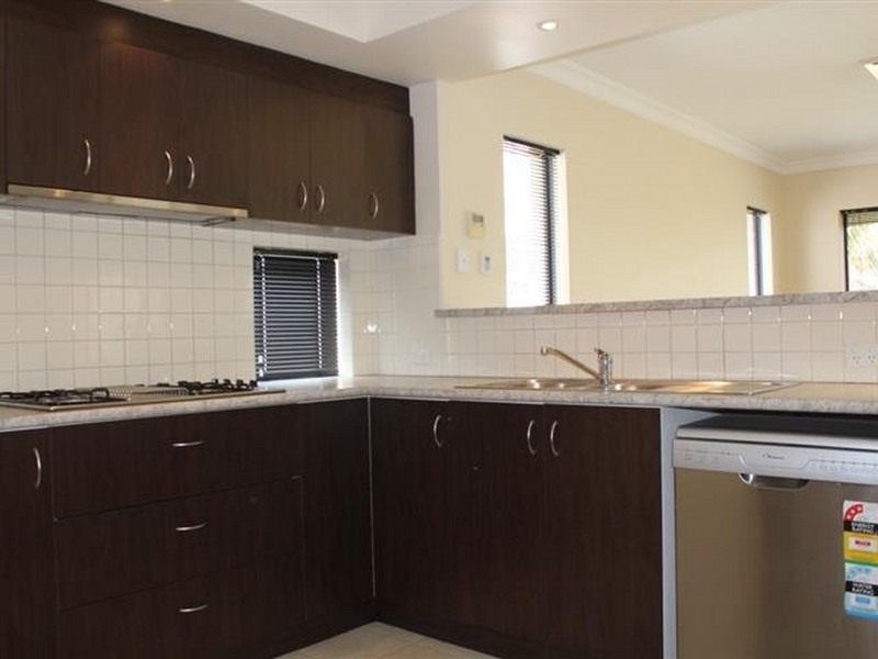 37 Modillion Avenue, Shelley WA 6148