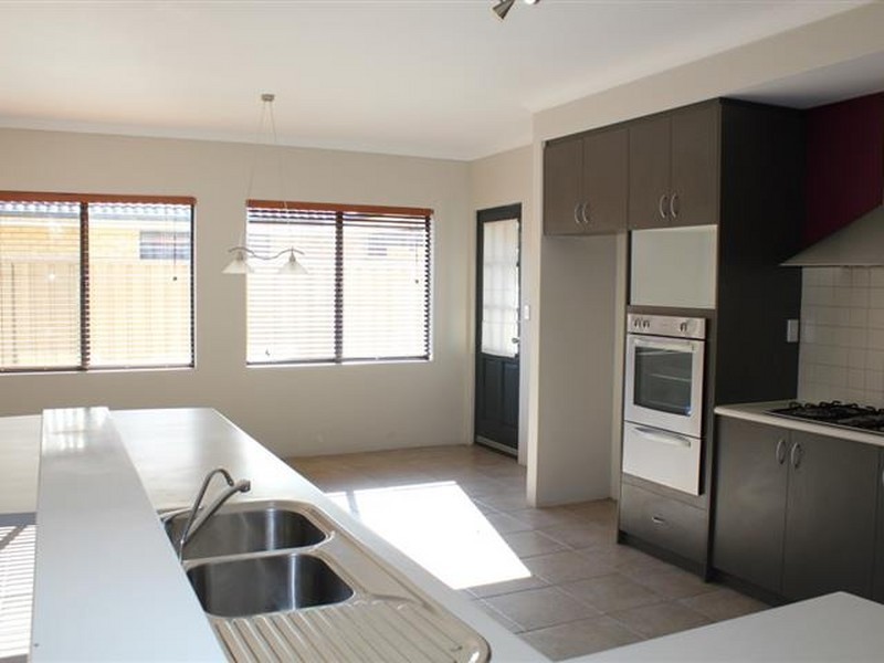 13 Friarbird Terrace, Beeliar WA 6164