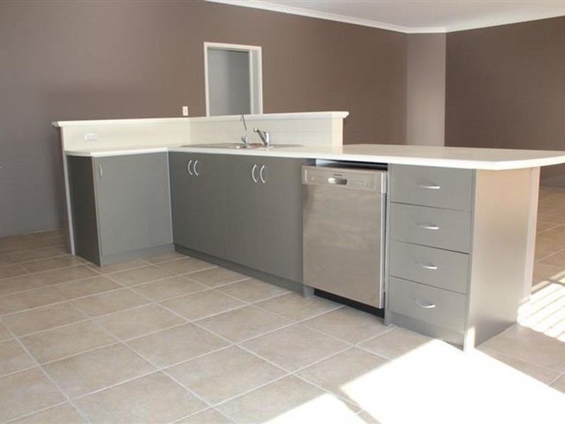 13 Friarbird Terrace, Beeliar WA 6164