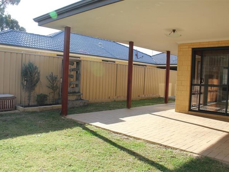 13 Friarbird Terrace, Beeliar WA 6164