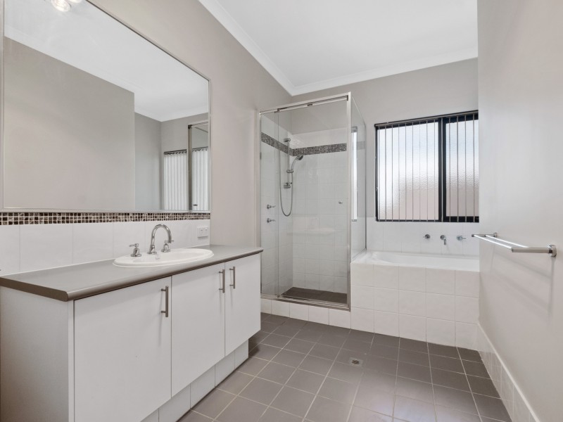 11 Kaliman Bend, Harrisdale WA 6112