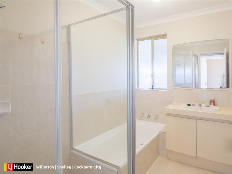 7b Medlar Grove, South Lake WA 6164