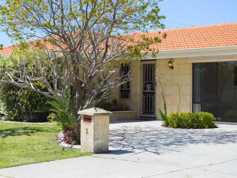 2 McFarlane Close, Willetton WA 6155