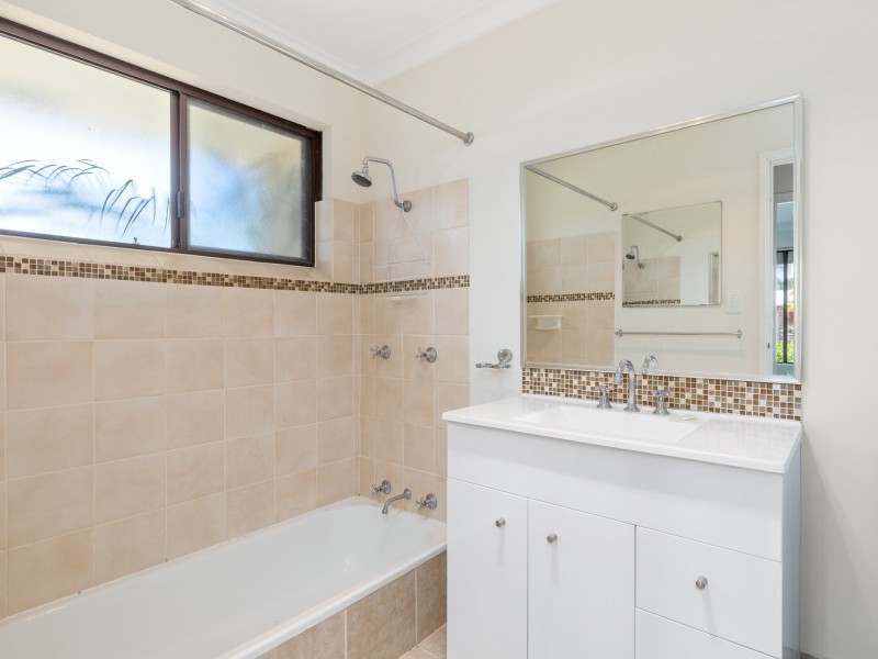 2 McFarlane Close, Willetton WA 6155