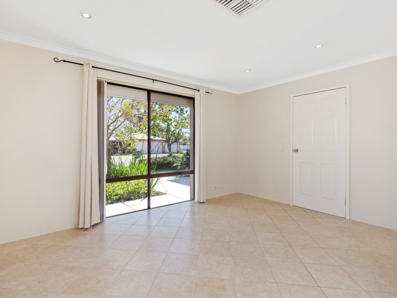 2 McFarlane Close, Willetton WA 6155