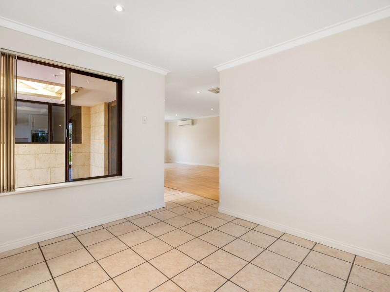 2 McFarlane Close, Willetton WA 6155