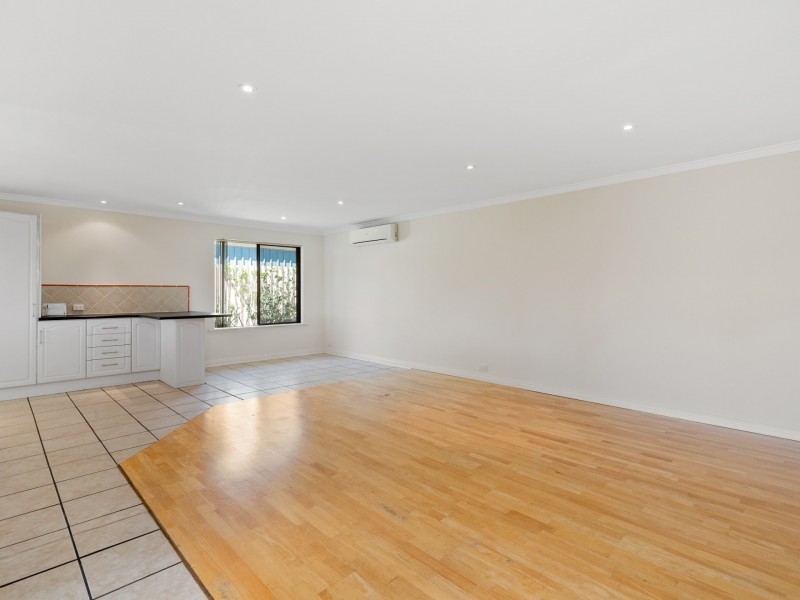 2 McFarlane Close, Willetton WA 6155