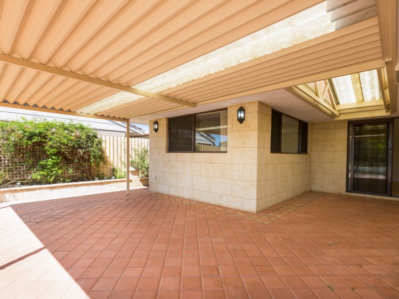 2 McFarlane Close, Willetton WA 6155