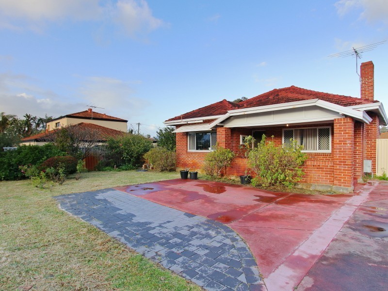 10 North Lake Road, Alfred Cove WA 6154