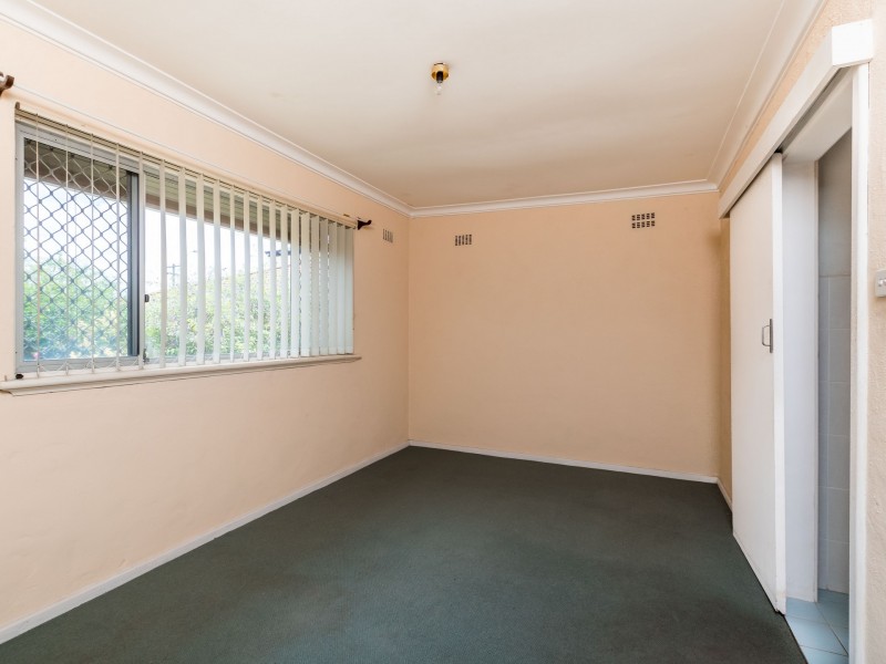 10 North Lake Road, Alfred Cove WA 6154