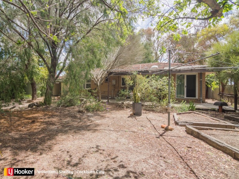 40 Spring Road, Thornlie WA 6108