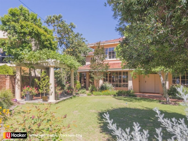 265 Riverton Drive, Shelley WA 6148