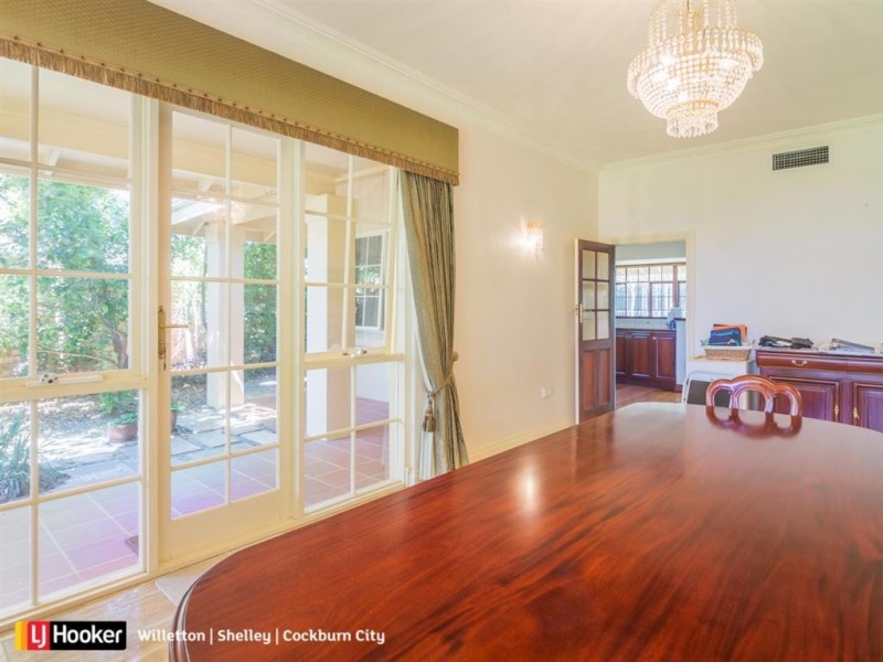 265 Riverton Drive, Shelley WA 6148