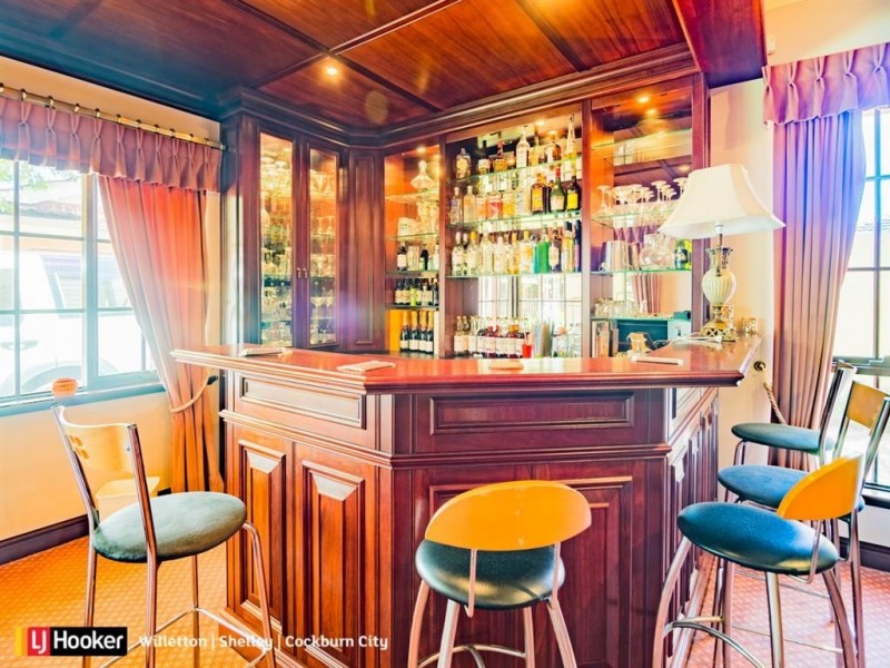 265 Riverton Drive, Shelley WA 6148