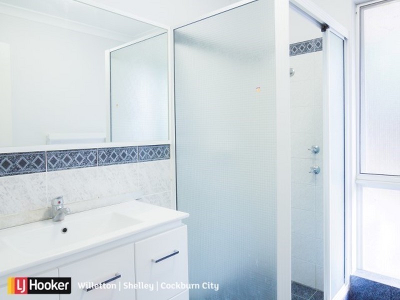 1A & 1B Dalston Crescent, Kardinya WA 6163