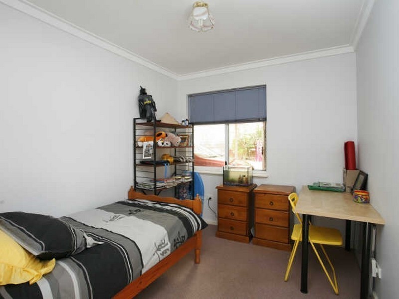 1A & 1B Dalston Crescent, Kardinya WA 6163