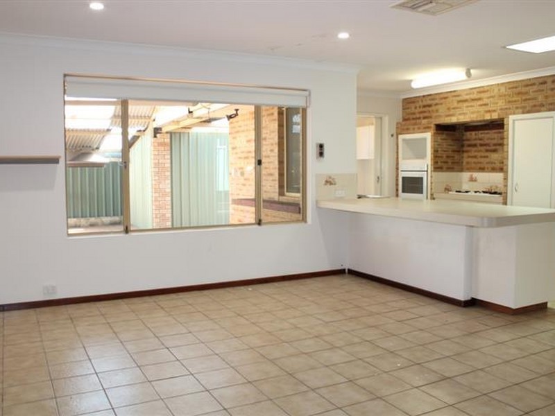 3 Asquith Street, Munster WA 6166