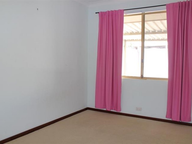 3 Asquith Street, Munster WA 6166