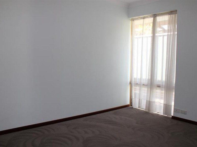 3 Asquith Street, Munster WA 6166