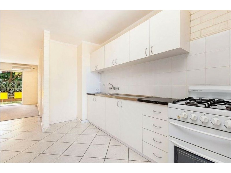 8/83 Phoenix Road, Spearwood WA 6163