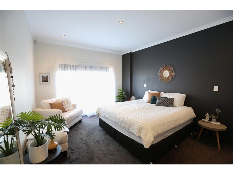 4 Belmore Bend, Aubin Grove WA 6164