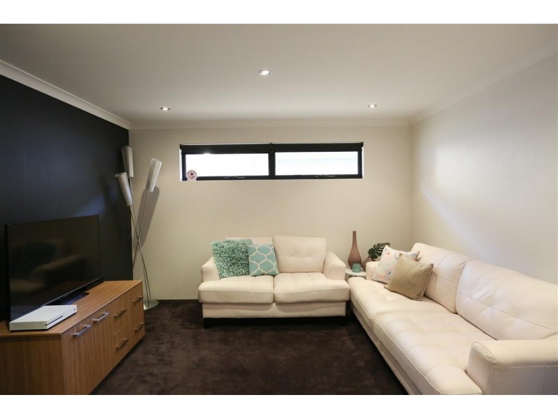 4 Belmore Bend, Aubin Grove WA 6164