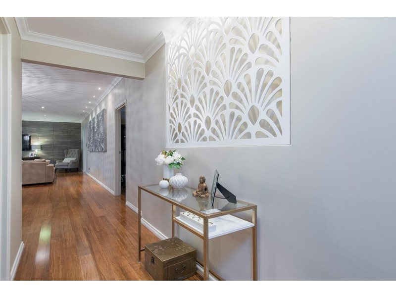 13 Blossom Chase, Aubin Grove WA 6164