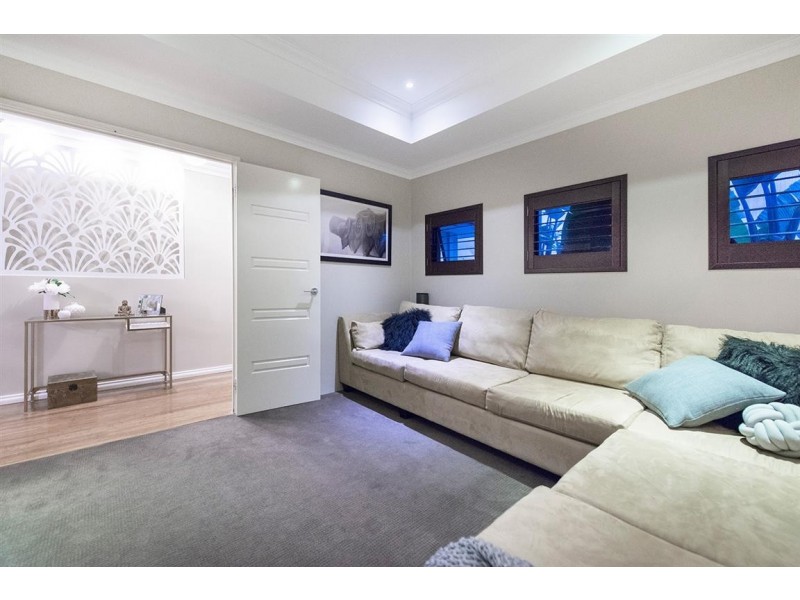 13 Blossom Chase, Aubin Grove WA 6164