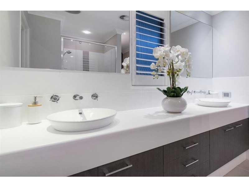 13 Blossom Chase, Aubin Grove WA 6164