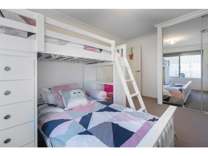 13 Blossom Chase, Aubin Grove WA 6164