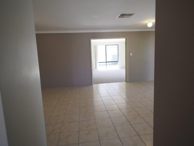 16 Hartwell Way, Secret Harbour WA 6173