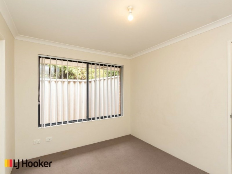 16 Catalpa Crescent, South Lake WA 6164