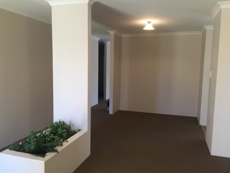 9 Bushlark Rise, Canning Vale WA 6155