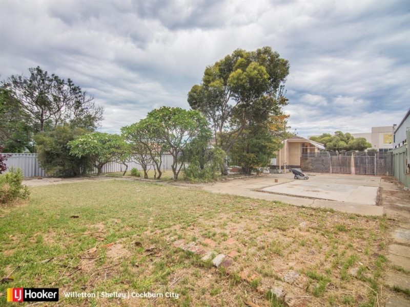 34 Hope Road, Palmyra WA 6157