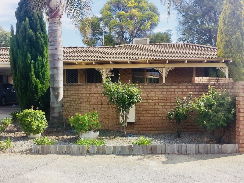 20/208 Burslem Drive, Maddington WA 6109