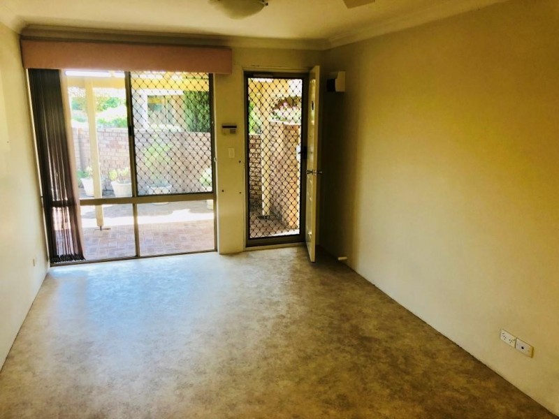 20/208 Burslem Drive, Maddington WA 6109