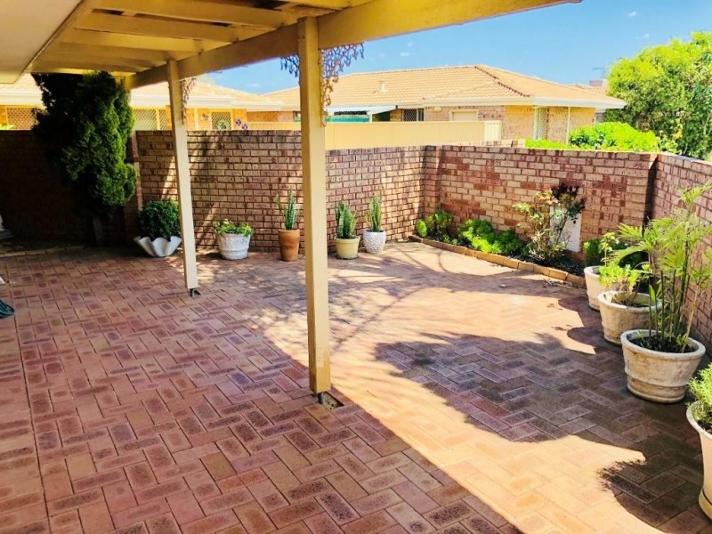 20/208 Burslem Drive, Maddington WA 6109