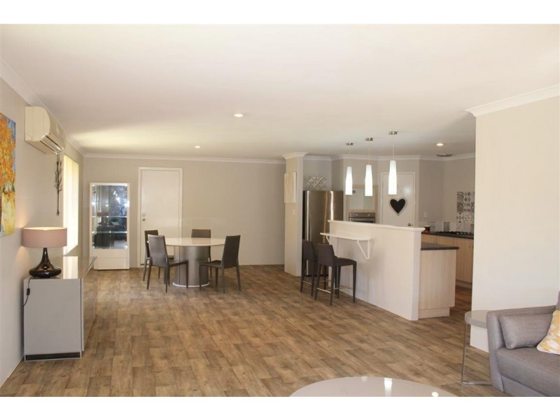 26 Larsen Road, Byford WA 6122