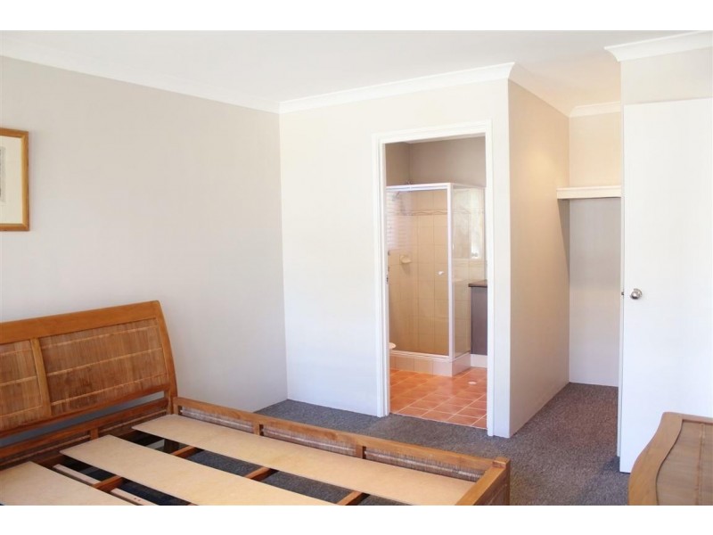 26 Larsen Road, Byford WA 6122