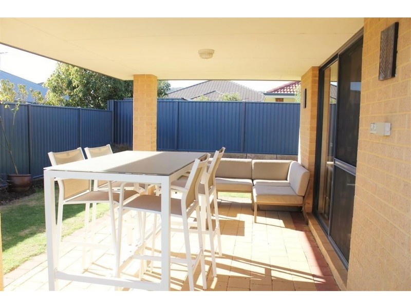 26 Larsen Road, Byford WA 6122