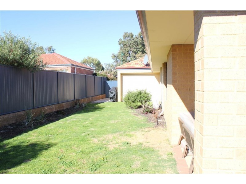 26 Larsen Road, Byford WA 6122