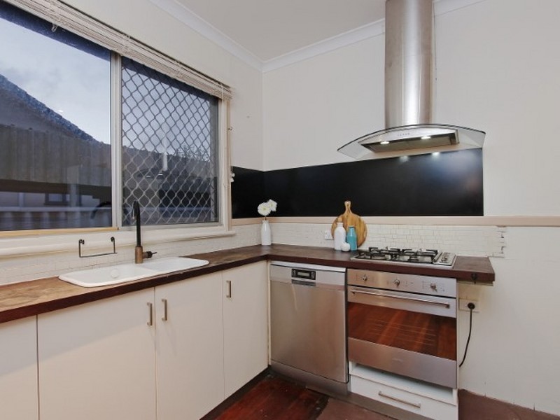 34 Chadwick Street, Hilton WA 6163