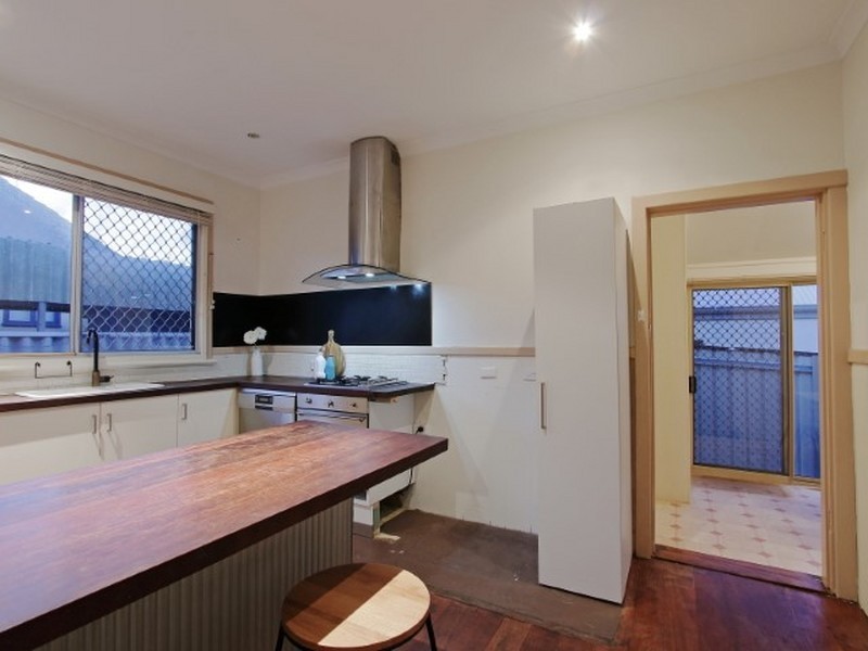 34 Chadwick Street, Hilton WA 6163