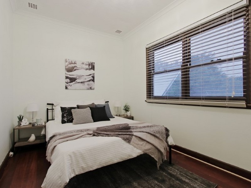 34 Chadwick Street, Hilton WA 6163