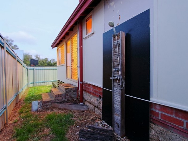 34 Chadwick Street, Hilton WA 6163