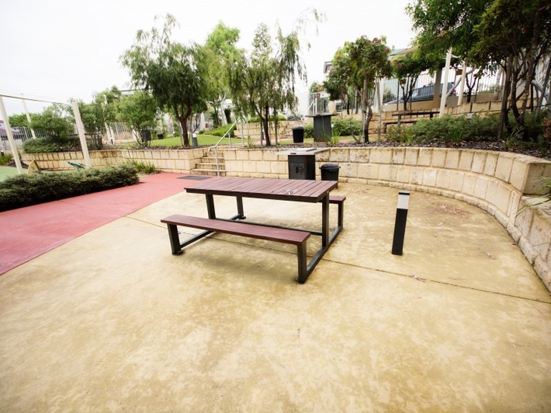 Unit 401/25 Malata Crescent, Success WA 6164