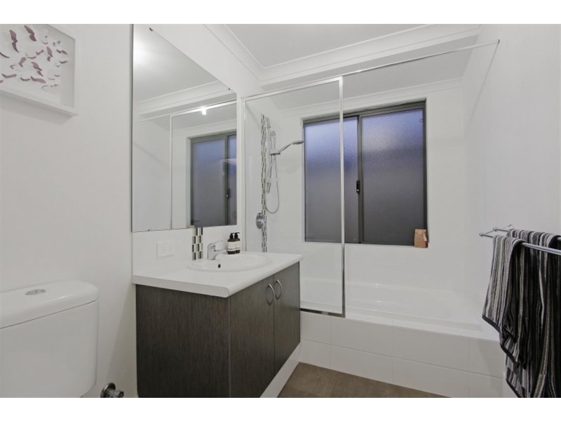 12 Apium Mews, Munster WA 6166