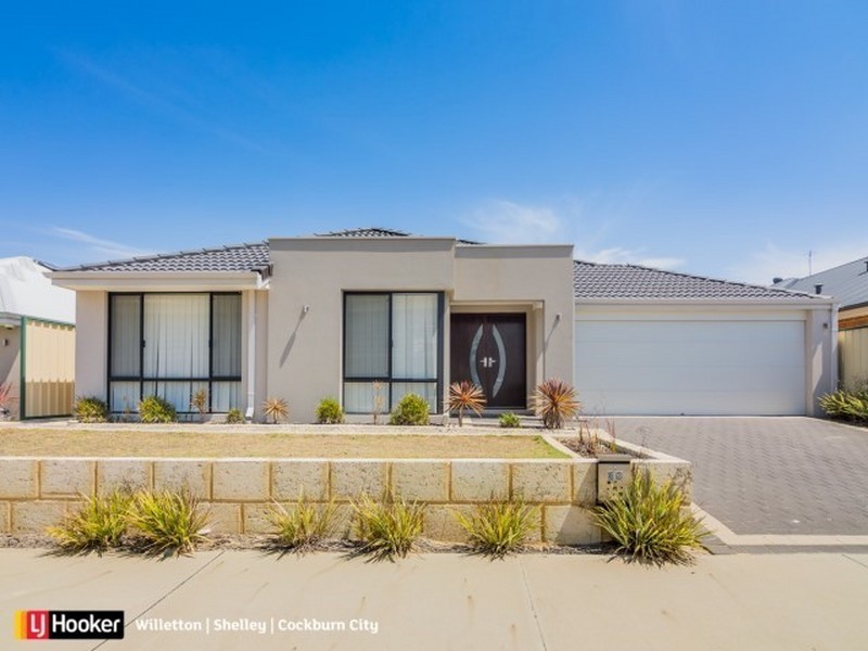 38 Eucalyptus Drive, Hammond Park WA 6164