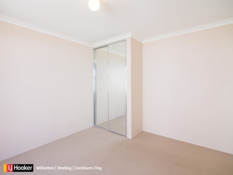 38 Eucalyptus Drive, Hammond Park WA 6164